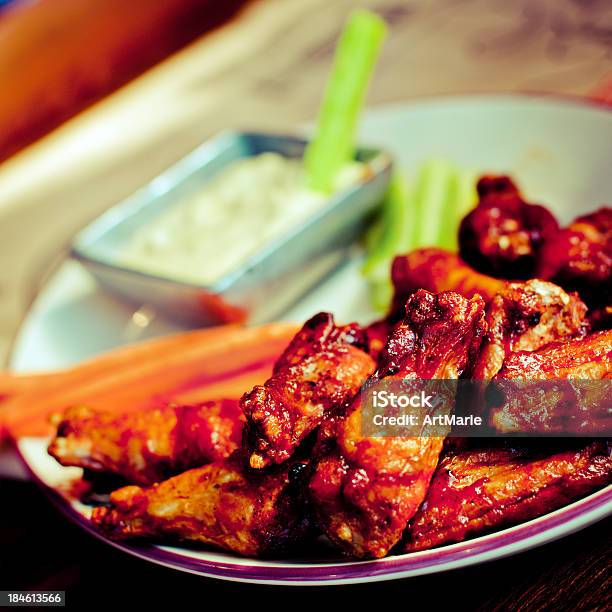 Alitas De Pollo A La Barbacoa Foto de stock y más banco de imágenes de Ala de animal - Ala de animal, Pollo, Pollo a la barbacoa