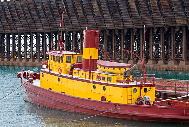 istock Tugboat and ore dock in Lake Superior 184613978