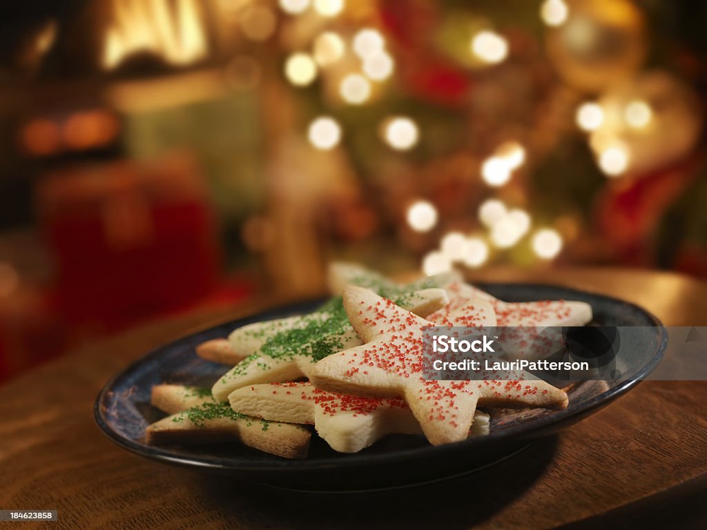 Biscoitos açucarados em forma de estrela no Natal - Foto de stock de Alimentação Não-saudável royalty-free