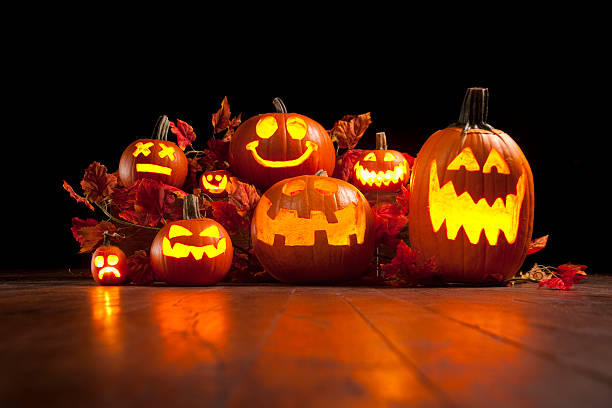 istock Halloween Jack-o-Lantern Pumpkins 184624795