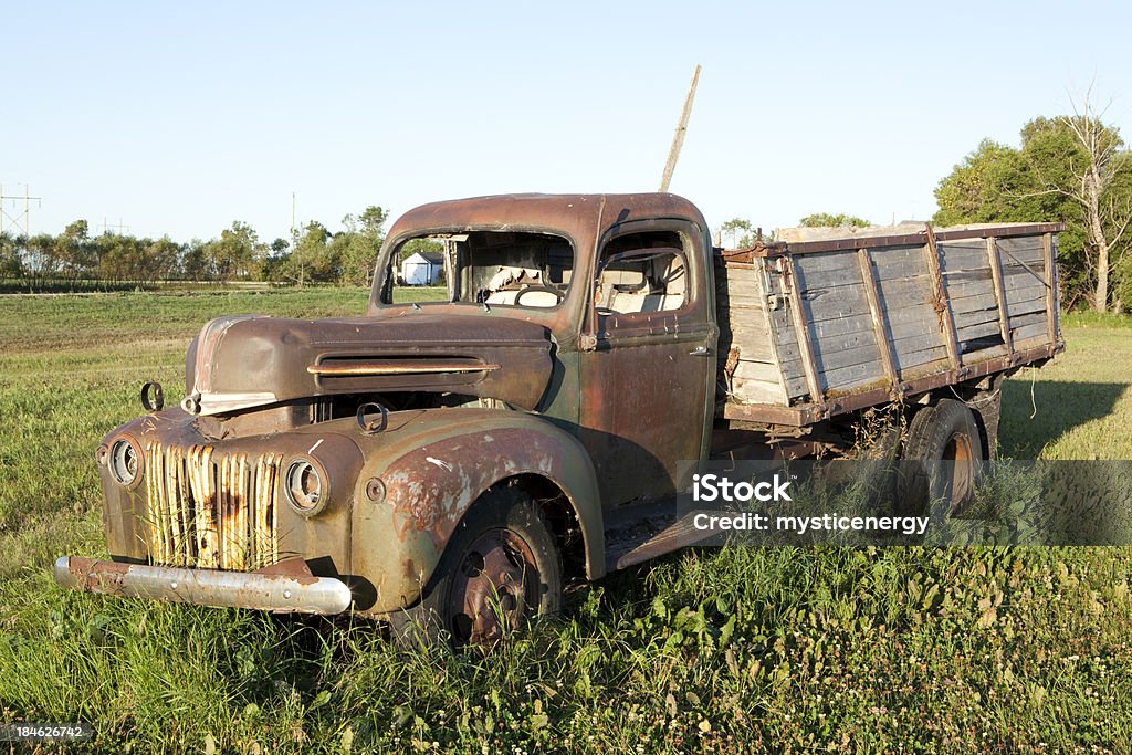 Country Farm caminhão - Foto de stock de Abandonado royalty-free