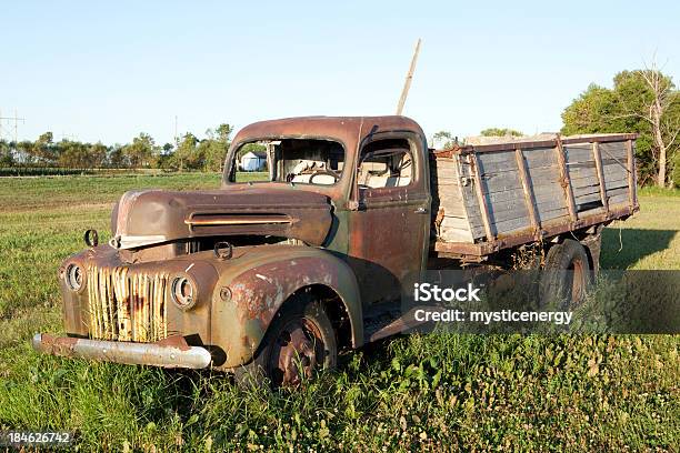 Foto de Country Farm Caminhão e mais fotos de stock de Abandonado - Abandonado, Acabado, Agricultura