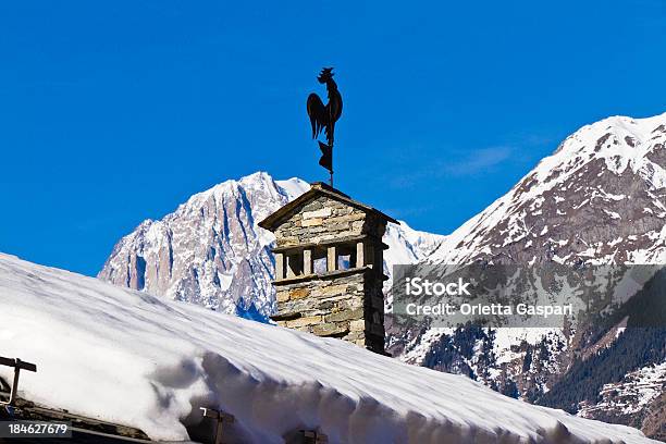 Photo libre de droit de Scène De Alpin banque d'images et plus d'images libres de droit de Alpes européennes - Alpes européennes, Bleu, Chaîne de montagnes