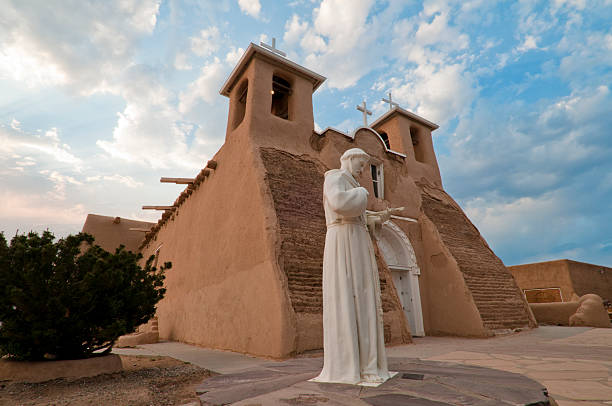 st francis ассизи de - ranchos de taos стоковые фото и изображения