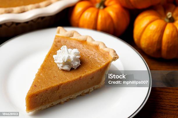 Pumpkin Pie Stockfoto und mehr Bilder von Kürbistorte - Kürbistorte, Komplett, Riesenkürbis