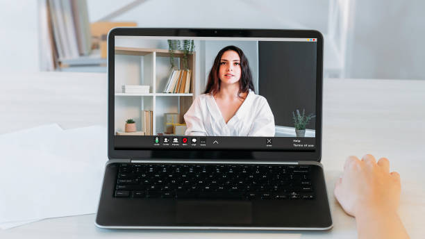 istock Video recruiting woman laptop screen hand office 1846367709