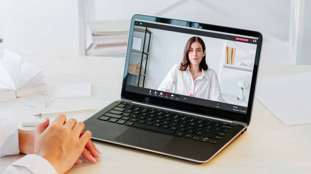 istock Video business call woman tablet screen hands 1846367716