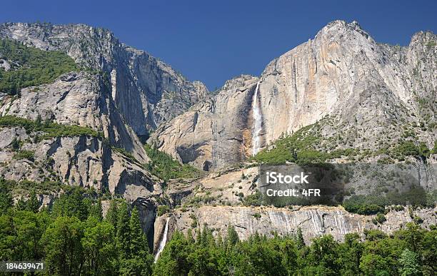 Wodospad Yosemite Panorama Xxxl - zdjęcia stockowe i więcej obrazów Bez ludzi - Bez ludzi, Bezchmurne niebo, Bór sosnowy