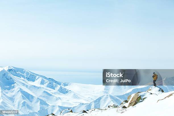 A Fora De Ir - Fotografias de stock e mais imagens de Gulmarg - Gulmarg, Inverno, Montanha