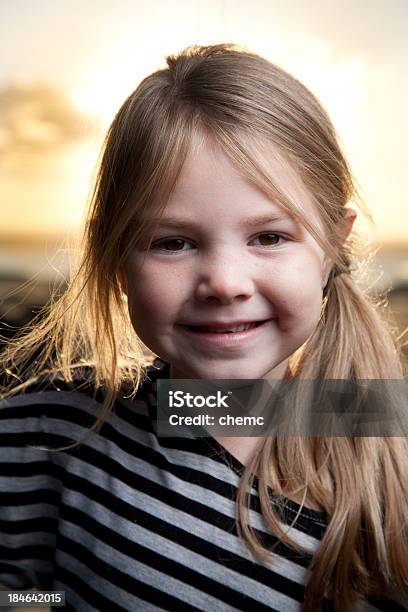 Retrato De Niño Foto de stock y más banco de imágenes de 4-5 años - 4-5 años, Actividades recreativas, Agua