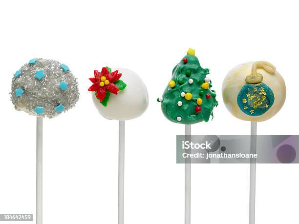 Christmas Cake Pops Stockfoto und mehr Bilder von Backen - Backen, Baum, Bunt - Farbton