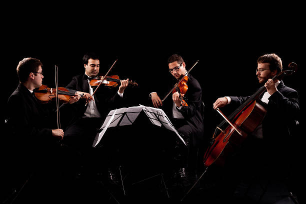 cuarteto de cuerda - orquesta sinfónica fotografías e imágenes de stock