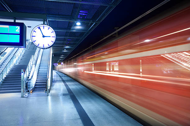 기차역, 시계 - train railroad station berlin germany germany 뉴스 사진 이미지