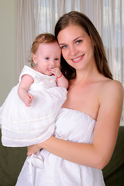 istock family portrait 184650002