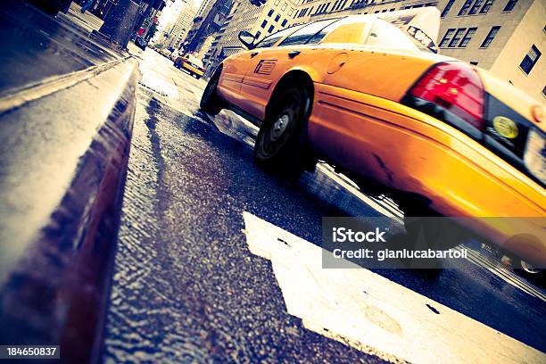 Taxi Di New York City - Fotografie stock e altre immagini di Taxi - Taxi, Incidente dei trasporti, Incidente
