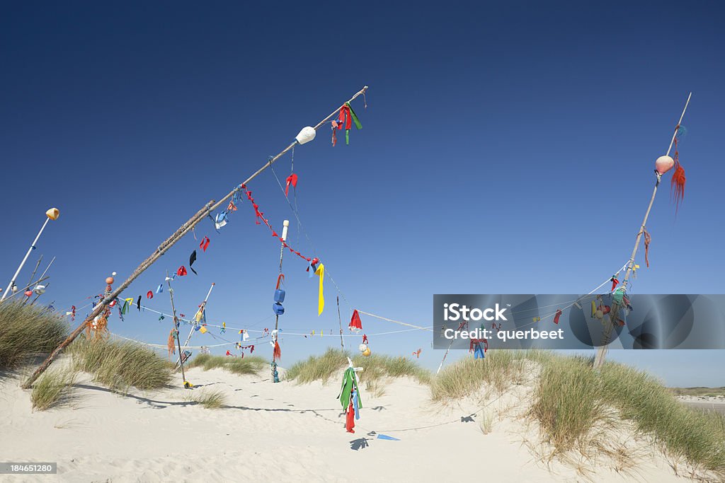 Farbige flags at the beach - Lizenzfrei Blau Stock-Foto