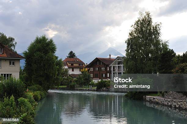 Instalaciones Frente Al Mar En Interlaken Foto de stock y más banco de imágenes de Agua - Agua, Aire libre, Casa