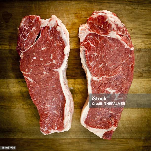 뉴욕 스테이크 고기에 대한 스톡 사진 및 기타 이미지 - 고기, 날것, 등심 스테이크