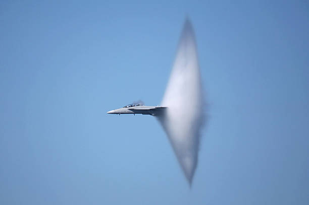 F-18 Super Hornet Sonic Boom F-18 Super Hornet Sonic Boom plane sonic stock pictures, royalty-free photos & images