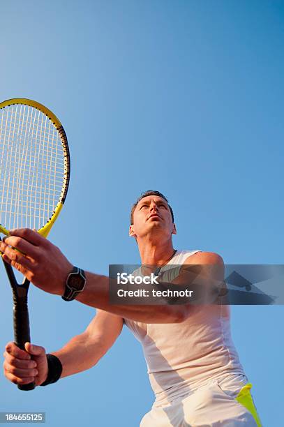 テニス選手のサービス - テニスのストックフォトや画像を多数ご用意 - テニス, 汗, 1人