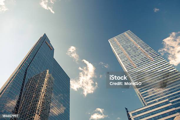 Foto de Arquitetura De Arranhacéus Do Distrito Do Centro Da Cidade e mais fotos de stock de Arquitetura