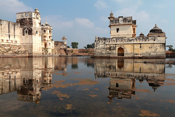 istock Padmini Palace & Jal Mahal India 184658048