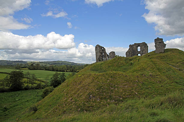 istock Landscape of Ruins 184658585