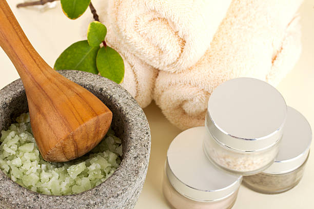 istock Mortar in a spa environment with towels and creams 184658814