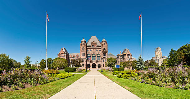 istock Toronto Ontario Legislative Building Queens Park panorama Canada 184659337