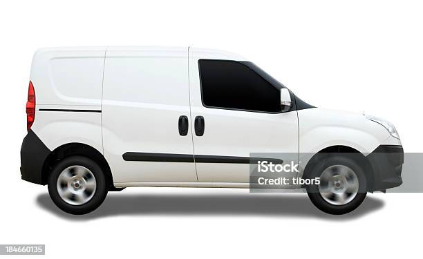 Foto de Van De Entrega Em Branco Com O Traçado De Recorte e mais fotos de stock de Branco - Branco, Mini Van, Caminhonete de Entregas