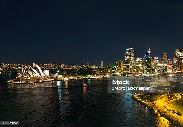 Hafen Von Sydney In Australien Stockfoto und mehr Bilder von Sydney - Sydney, Oper, Nacht