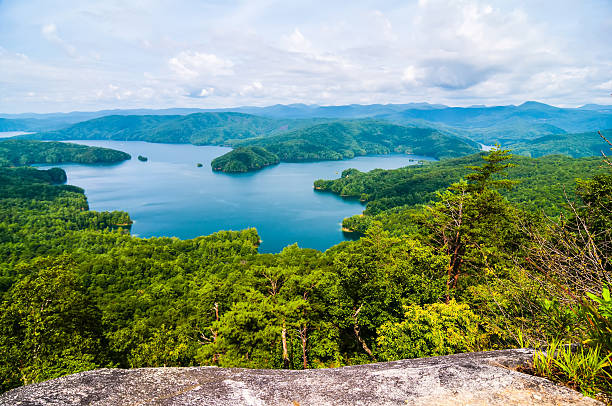 istock scenery around lake jocasse gorge 184674838