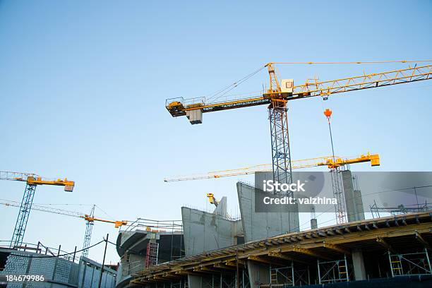 Gebäudeprozess Stockfoto und mehr Bilder von Außenaufnahme von Gebäuden - Außenaufnahme von Gebäuden, Bauen, Baugewerbe