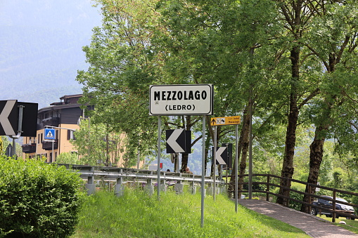 Mai 21, 2022, Lago di Ledro: Small village on Lake Ledro in the Italian Alps