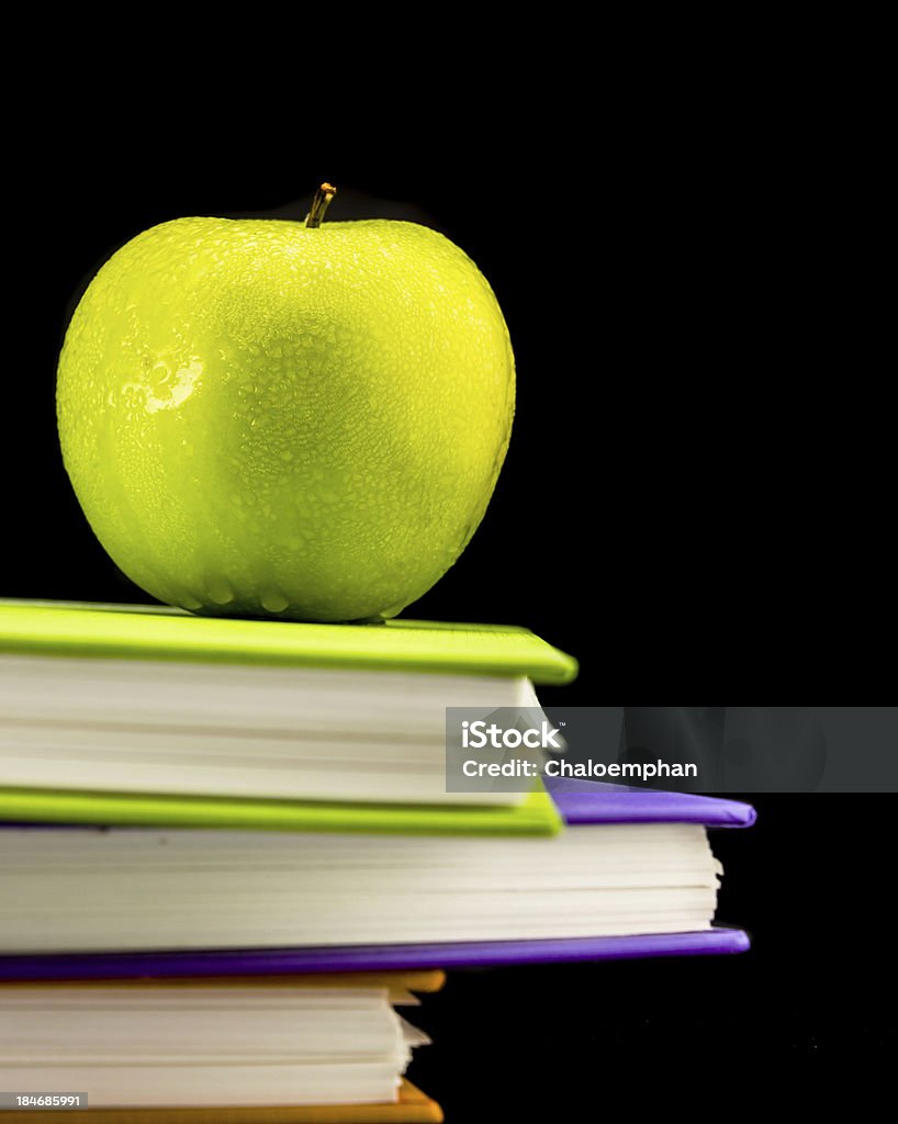 Colorido Reserve con manzana verde - Foto de stock de Aprender libre de derechos