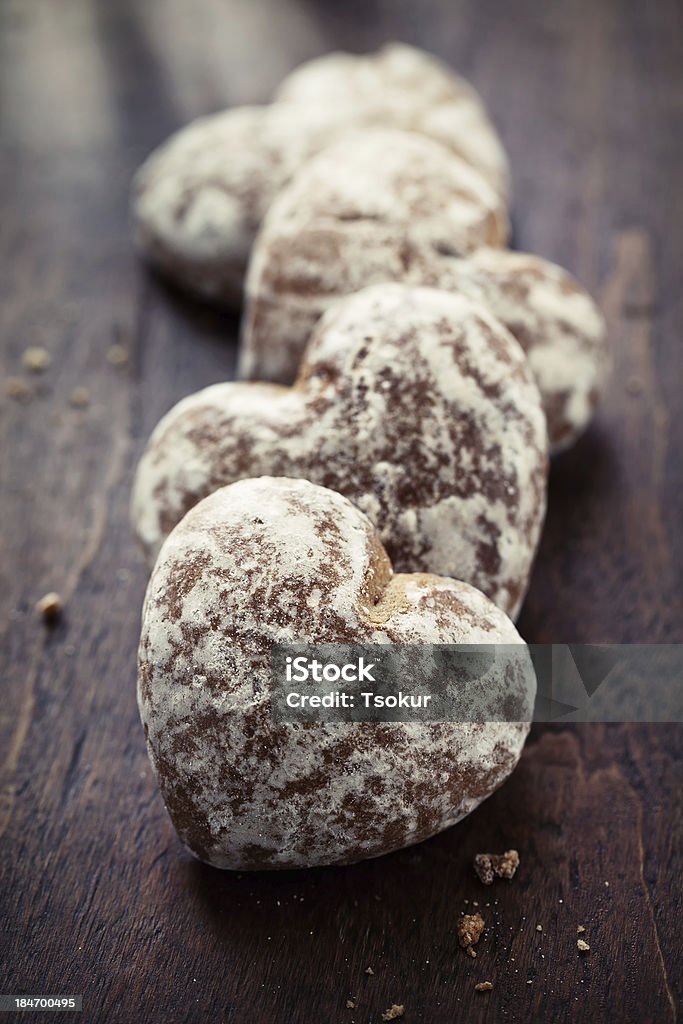 En forma de corazón de jengibre - Foto de stock de Al horno libre de derechos