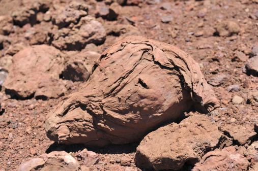 Volcanic Bomb 照片檔及更多 火山彈 照片 - 火山彈, 乾的, 室外 - iStock