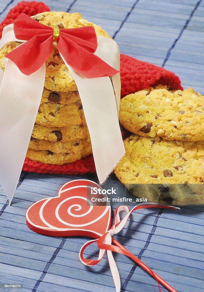 Kekse und Pralinen zum Valentinstag - Lizenzfrei Dessert Stock-Foto