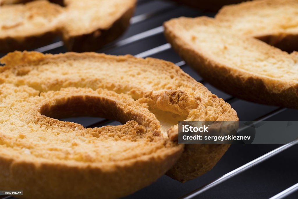 Pain grillé et des bagels - Photo de Bagel libre de droits