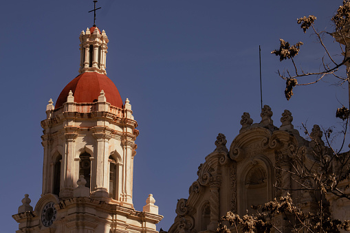 Photo of the outside of the cathedral of Saltillo