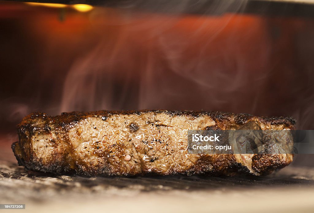 Suculento no grill - Foto de stock de Almoço royalty-free
