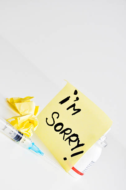istock i'm sorry message overdose drugs injection 184728662