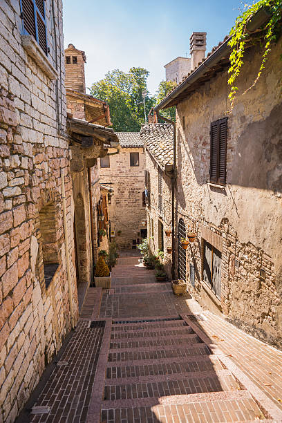 istock Historic alley, Assisi 184743444
