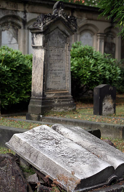 istock Old Jewish Cemetery 184750495
