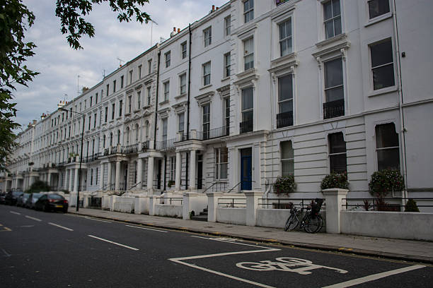 istock Notting Hill houses 184750811