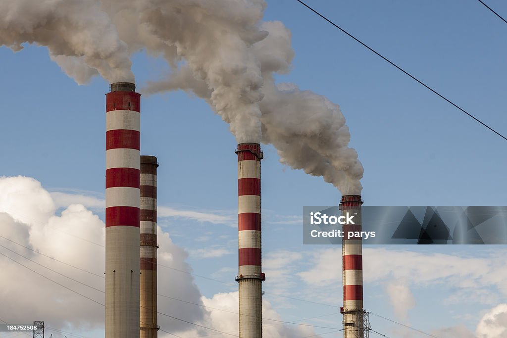 Big загрязнения в польской электростанция-Patnow, Конин. - Стоковые фото Без людей роялти-фри