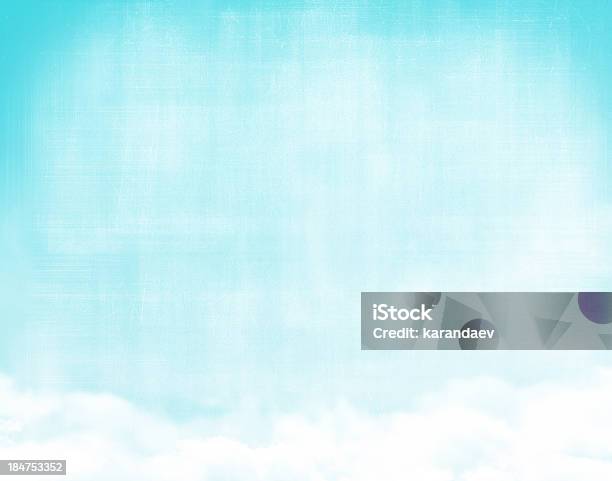 Cielo Blu E Nuvole - Fotografie stock e altre immagini di Ambientazione esterna - Ambientazione esterna, Astratto, Blu