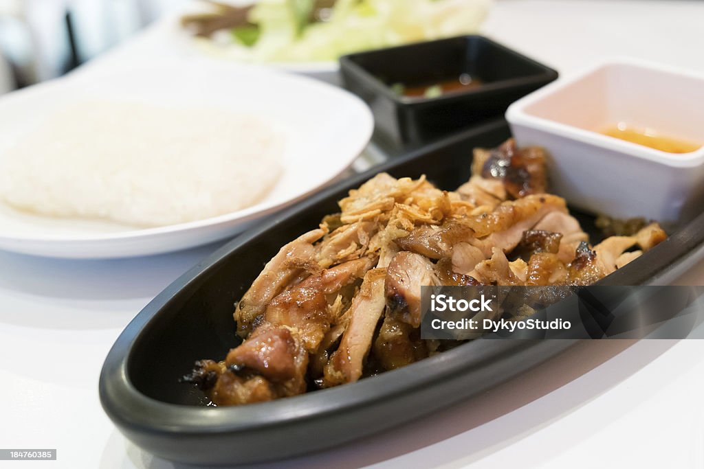 Frango assado com molho e arroz glutinoso - Foto de stock de Alimentação Saudável royalty-free