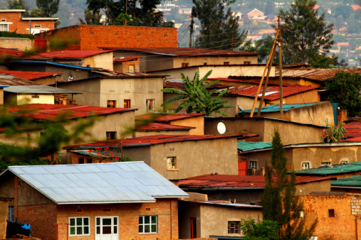 Coloridas casas colina photo