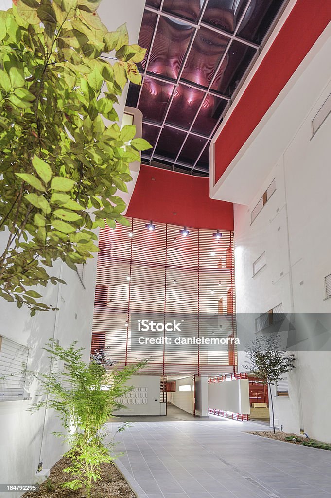 Casa Interior del edificio por la noche - Foto de stock de Arquitecto libre de derechos